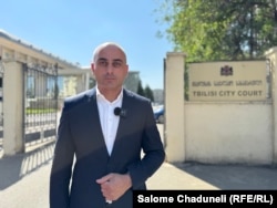 დავით ჭიკაიძე, ზვიად ცეცხლაძის ადვოკატი