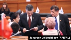 Жогорку Кеңештин депутаттары