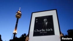 Priveghi în memoria activistului conservator american Charlie Kirk, care a fost împușcat mortal în timp ce vorbea la un eveniment în aer liber la Universitatea Utah Valley din SUA - 12 septembrie 2025