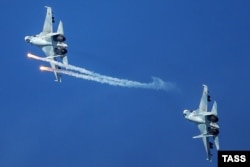 Avioanele de luptă Sukhoi Su-30 participă la exerciții în 2016.