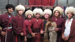 Türkmensähra türkmenleriniň ene dili aladalary