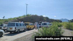 په کورمه کې د سنیانو او شیعه ګانو ترمینځ د جګړو وروسته لارې بندې دي ـ پخوانی انځور.