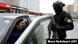 Нохчийчохь автомобилийн рейдаш дIахьош ву полицин белхахо. Гайтаман сурт