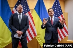 Украин президентинин администрация башчысы Андрей Ермак жана АКШнын мамлекеттик катчысы Марко Рубио.