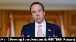 Мэтт Хэнкок эмдөө алгач калктын аярлуу катмарынан башталарын билдирди.