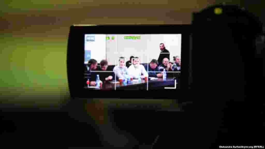 Teşebbüsniñ toplaşuvı "Qırım birdemligi" cemaat jurnalistlerniñ kamerasında.