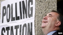 Шотландия хөкүмәте башлыгы Алекс Сэлмонд