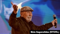 Буба Кикабидзе на сцене, октябрь 2020 г.