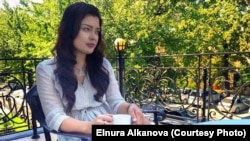 Эльнура Алканова.