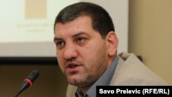 Odvajanje crnogorske od srpske nacije ljudima u Srbiji vrlo teško pada: Miloš Bešić