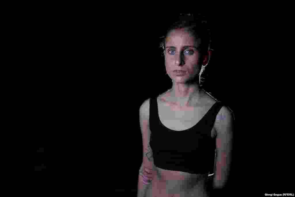 ნენე კლდიაშვილი - 25 წლის მოცეკვავე: "არა აქვს მნიშვნელობა, დასში შშმ ადამიანები იქნებიან თუ არა. ჩემთვის ყველაფერი გამოცდილებაა".