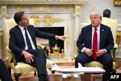 Дональд Трамп під час зустрічі з генеральним секретарем НАТО Марком Рютте, де президент США заявив, що планує надати Україні зброю на «мільярди доларів», яку закупить альянс. Білий дім, Вашингтон, США, 14 липня 2025 року