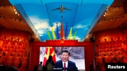  La congresul de la sfârșitul săptămânii trecute, Xi Jinping s-a asigurat că nu va avea în conducerea restrânsă a partidului nicio concurență. Toți rivalii săi, potențiali și reali, au fost forțați să iasă din Comitetul permanent al Biroului Politic.