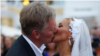 A blog post by anticorruption blogger Aleksei navalny claims that Kremlin spokesman Dmitry Peskov lives in a multimillion-dollar home purchased by his then wife-to-be Tatiana Navka earlier this year. 