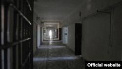 Türkmenbaşy şäheriniň türmesi, 2008 (illýustrasiýa suraty)