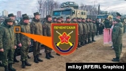 Камандзір беларускага 56-га асобнага палку сувязі падпалкоўнік Павел Чайка сустракае расейскіх вайскоўцаў з 200-й асобнай гвардзейскай мотастралковай Печангаўскай брыгады разам з тэхнікай на станцыі Азярышча пад Менскам. 30 красавіка 2025 году