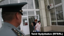 Чек ара. Иллюстрациялык сүрөт. 