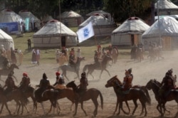 Во время спектакля в рамках Всемирных игр кочевников. Пастбище Кырчын, Прииссыккулье. 03.9.2018.