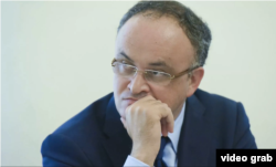 ასტამურ ტანია