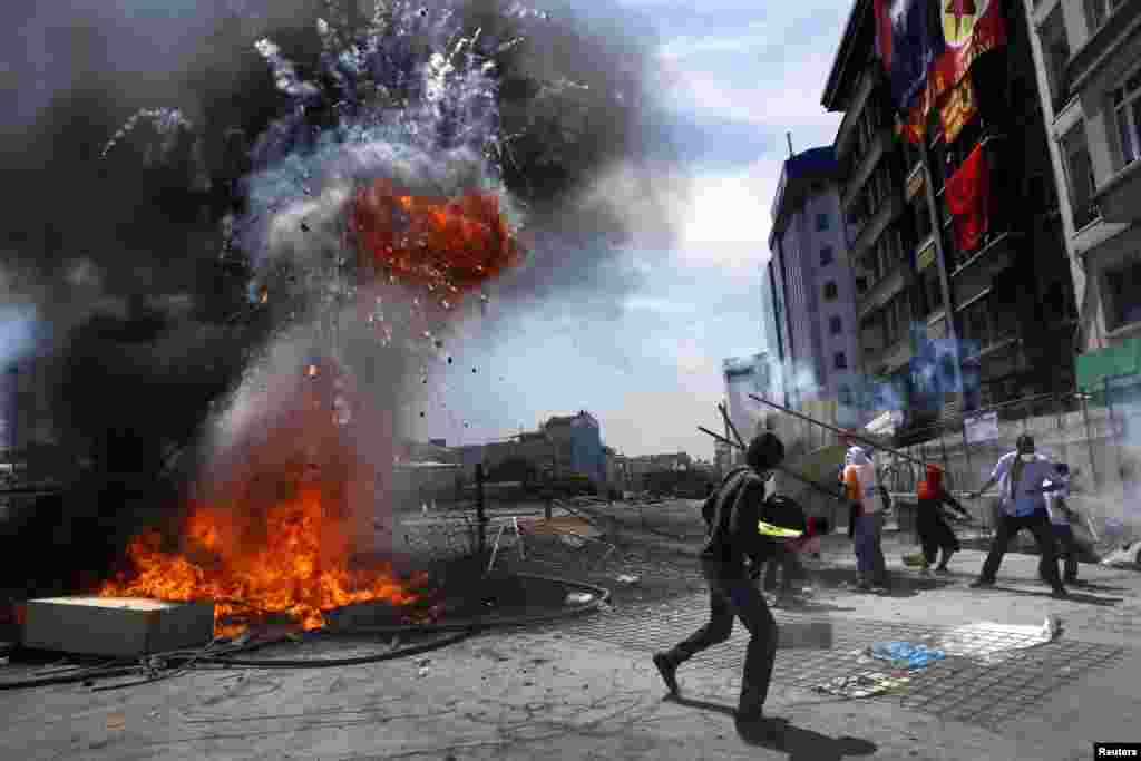 Trg Taksim, Istanbul, 11. juni 2013. Foto: REUTERS / Yannis Behrakis 