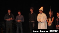 "Үмүт" спектаклинин катышуучулары