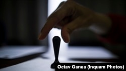 Trei candidați la alegerile preziențiale au declarat că nu au avut nici un venit pentru a-și susține campania electorală. 