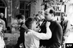 Poseta delegacije Stavropolju, 10. juni 1966. Upravo je u ovom gradu Mihail Gorbačov započeo političku karijeru.