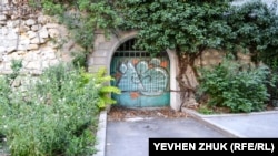 Bomba sığınağına kiriş. Aqyar