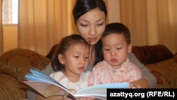 Иллюстрация. Балдарга жомок окуп берген учур. 