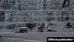 Месторождение Кумтор.