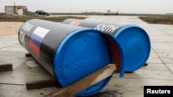 Rusija i Srbija početkom 2008. godine potpisale su u Moskvi Sporazum koji predviđa izgradnju magistralnog gasovoda Južni tok kroz Srbiju