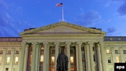 В то же время, по данным медиа, США готовят новые санкции против энергетического сектора России, если президент РФ Владимир Путин отклонит мирное соглашение с Украиной