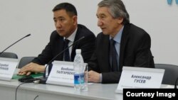 "Элдик парламенттин" камактагы лидери Бекболот Талгарбеков, Төрөбай Колубаев