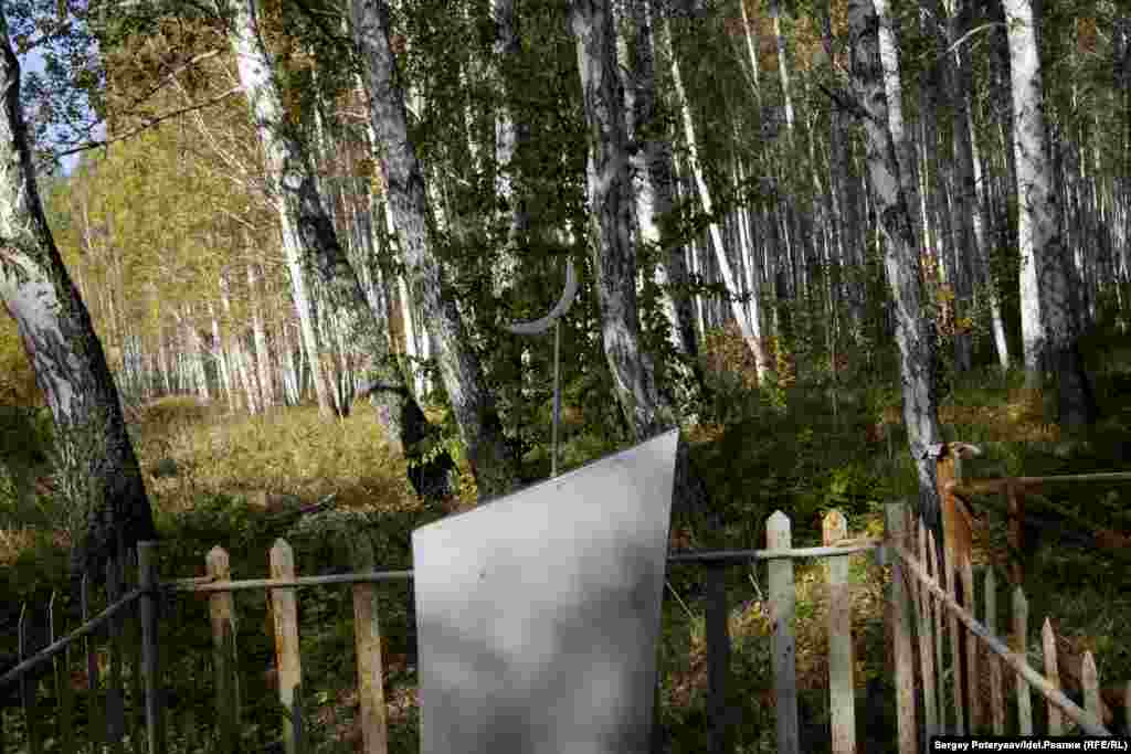 Only Muslims are buried here. Following their beliefs, some relatives prevent autopsies being performed. This can prevent some deaths being classified as cancer-related.