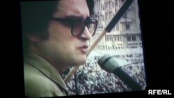 Emil Hurezeanu, Piaţa Universităţii, București, mai 1990.