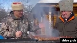 Радий Хабиров и Алан Марзаев. Скриншот из видео