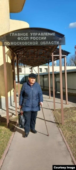 76-летняя Ирина Ч. ездит к приставам как на работу