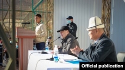 Садыр Жапаровдун Бозумчак кенине барган учуру. 4-ноябрь, 2020-жыл.