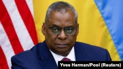 Ллойд Остін анонсував надання боєприпасів до РСЗВ, гаубиць, систем берегової охорони Harpoon, а також засобів зв’язку та оптичних приладів