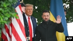 დონალდ ტრამპი და ვოლოდიმირ ზელენსკი. თეთრი სახლი. 2025 წლის 18 აგვისტო