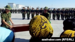 Воинская присяга в Туркменистане, Ашхабад (архивное фото)