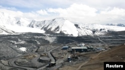 Кумтөр алтын кени.