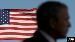 گذشته از ناکامی‌ها، مفسر واشینگتن پست می‌نویسد جورج بوش در یک زمینه پیگیرانه به وعده خود عمل کرده است. (عکس: AFP)