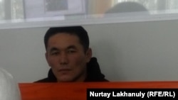 Этнический казах из Китая Тлек Табарак, обвиняемый в Казахстане по делу «о незаконном пересечении границы», в суде по его делу. Жаркент, 16 января 2020 года. 