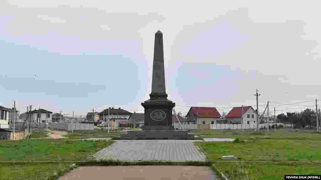 В районі селища Дергачі, біля перетину вулиці Генерала Мельника і Лабораторного шосе, у 2004 році встановлено новий пам'ятник &ndash; &laquo;Меморіал британських вояків, які загинули під час облоги Севастополя 1854-1856&raquo;. Реконструйовано в серпні-вересні 2009 року