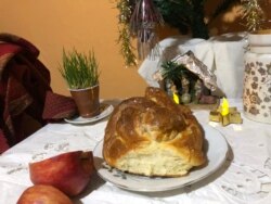 Božićna trpeza puna simbolike