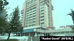 Здание ГЖК "Шарки озод"