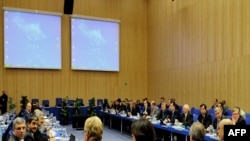 نمایی از نشست نمایندگان ایران با روسیه، فرانسه، آمریکا و آژانس بین المللی انرژی اتمی در وین