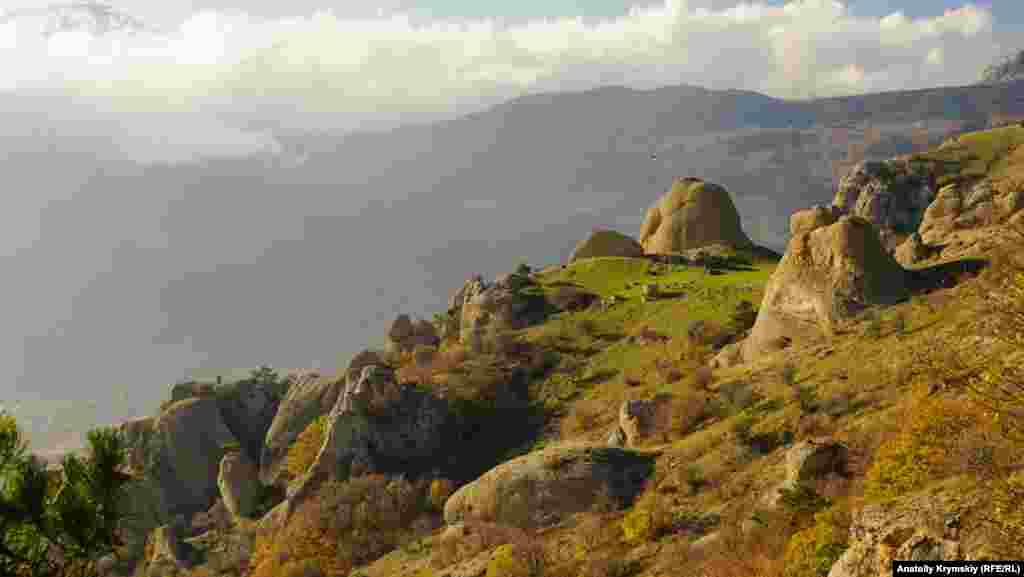 "Hayaletler vadiysi" aqşam küneşi nurlarında