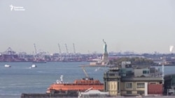 Трамп Канада менен Мексикага бажы тарифин киргизүүнү бир айга токтотту 